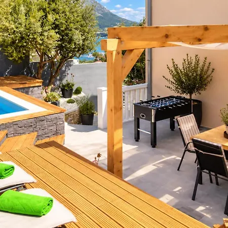 Vavea By Guide *